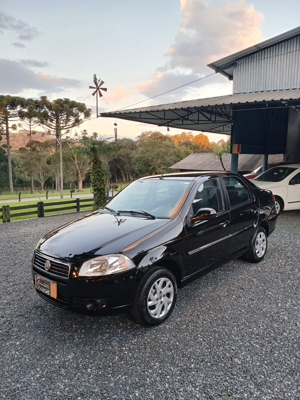 Fiat Siena 1.0 2012 Economia, Conforto E  O Melhor Porta-Malas Da Categoria!