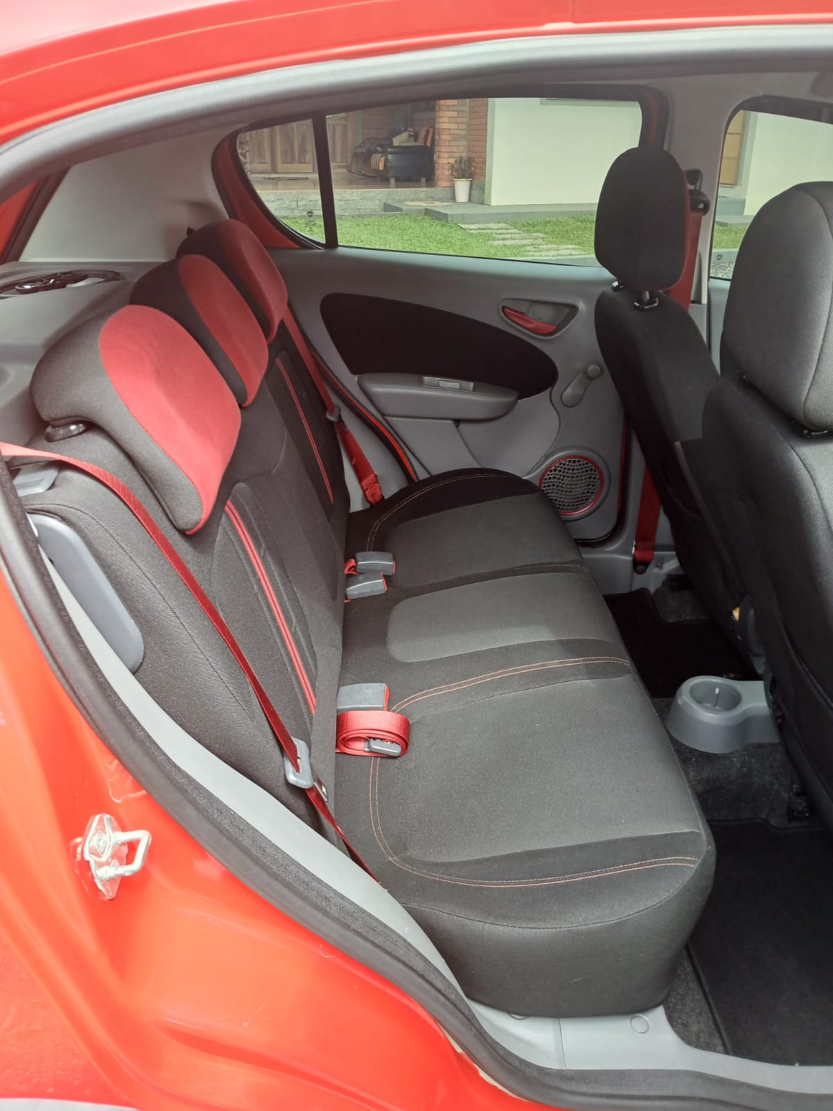 Fiat Palio Sporting 1.6 2014 - Esportividade, Segurança E Potência E-Torq!