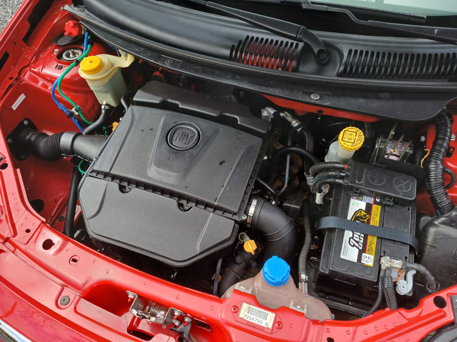Fiat Palio Sporting 1.6 2014 - Esportividade, Segurança E Potência E-Torq!